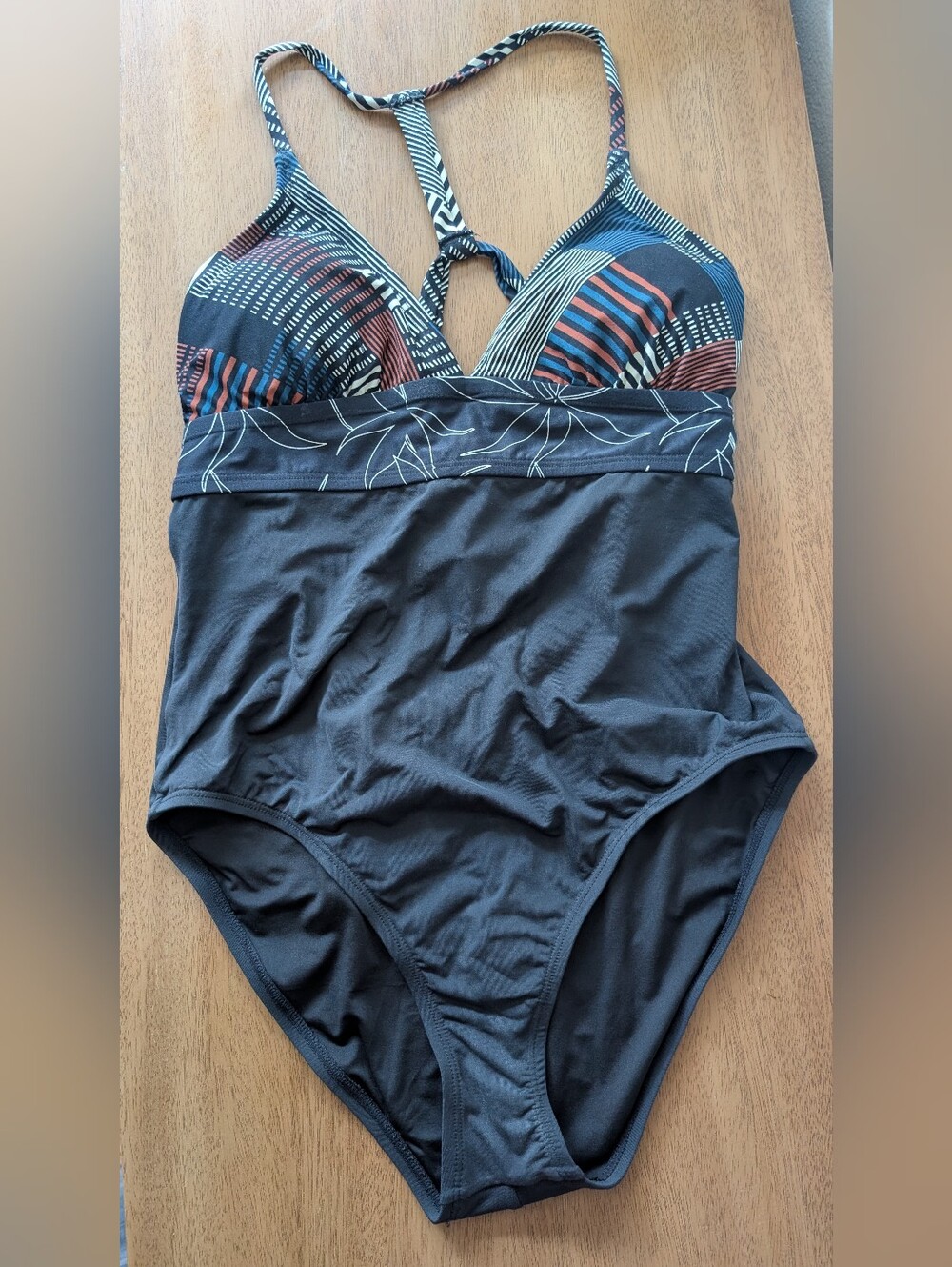 Carve Designs Dahlia One Piece Swimsuit Black Patterned Size Large